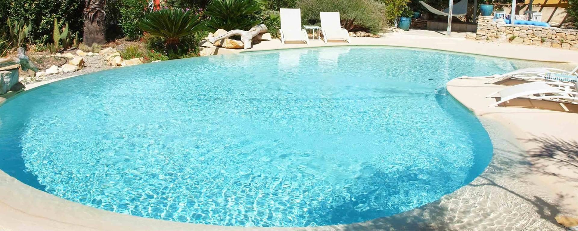 Stand Scanzi piscines salon de l’Habitat Alès