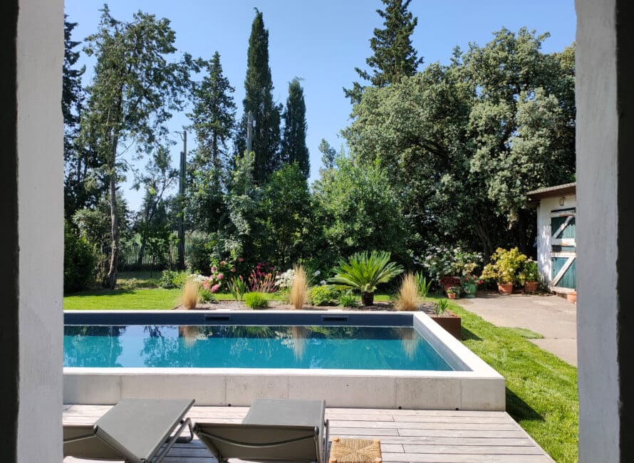 Votre artisan pisciniste fabrique et installe votre piscine en béton