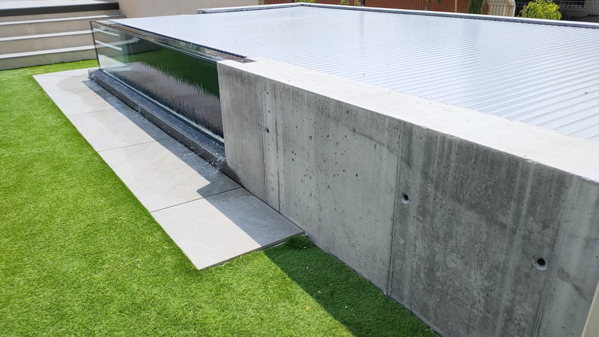 Votre piscine en béton avec votre artisan pisciniste dans le Gard