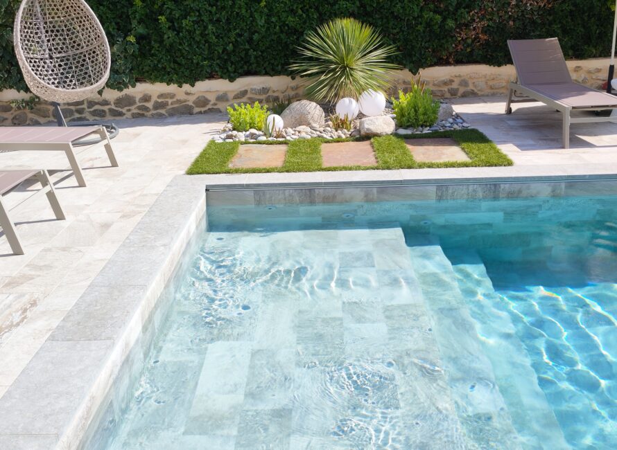 tons pastels sous le soleil_05 piscine Moussac