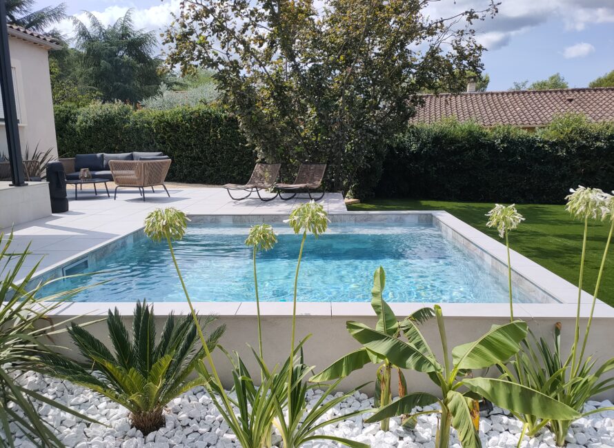 piscine carrée