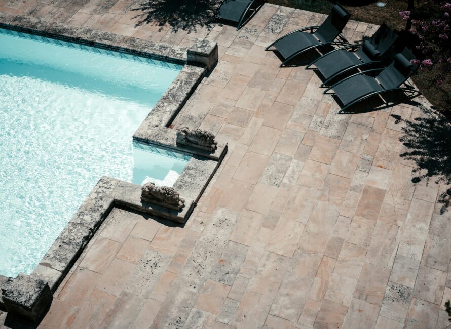 Construire piscine à Nîmes