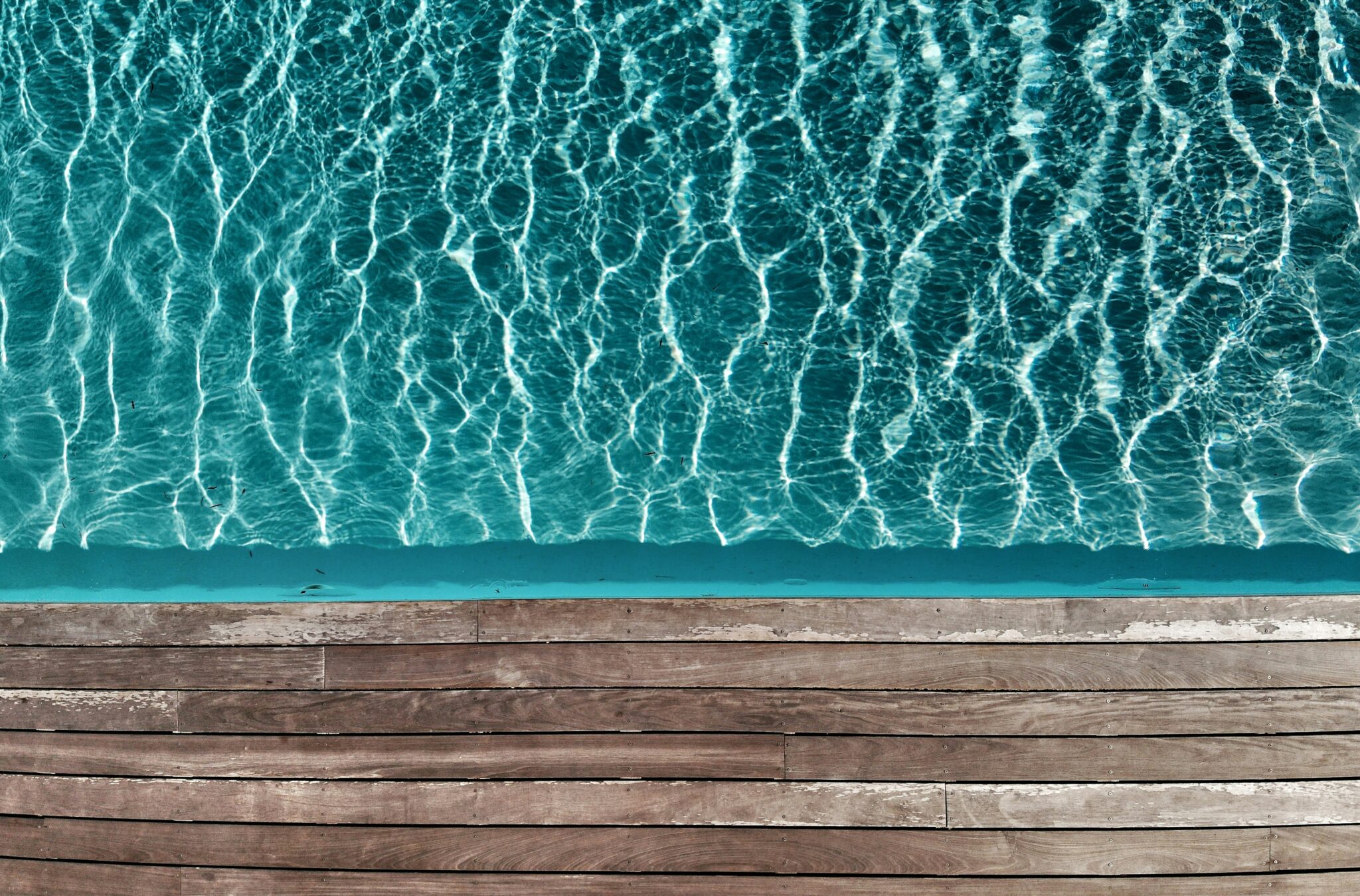Piscines dans le Gard : Gérer la chaleurs en été
